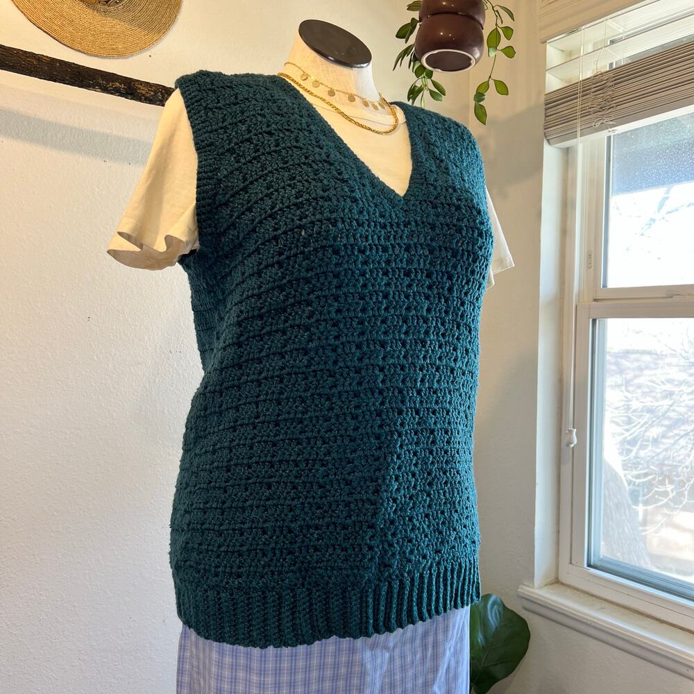 Teal Green Blue Soft Woven Weaved Handmade Pullover Sweater Vest Size Large